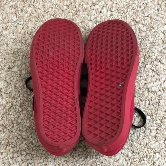 Vans Triple Red Low Lace Up Skate Shoes with Black Laces - Picture 5 of 9